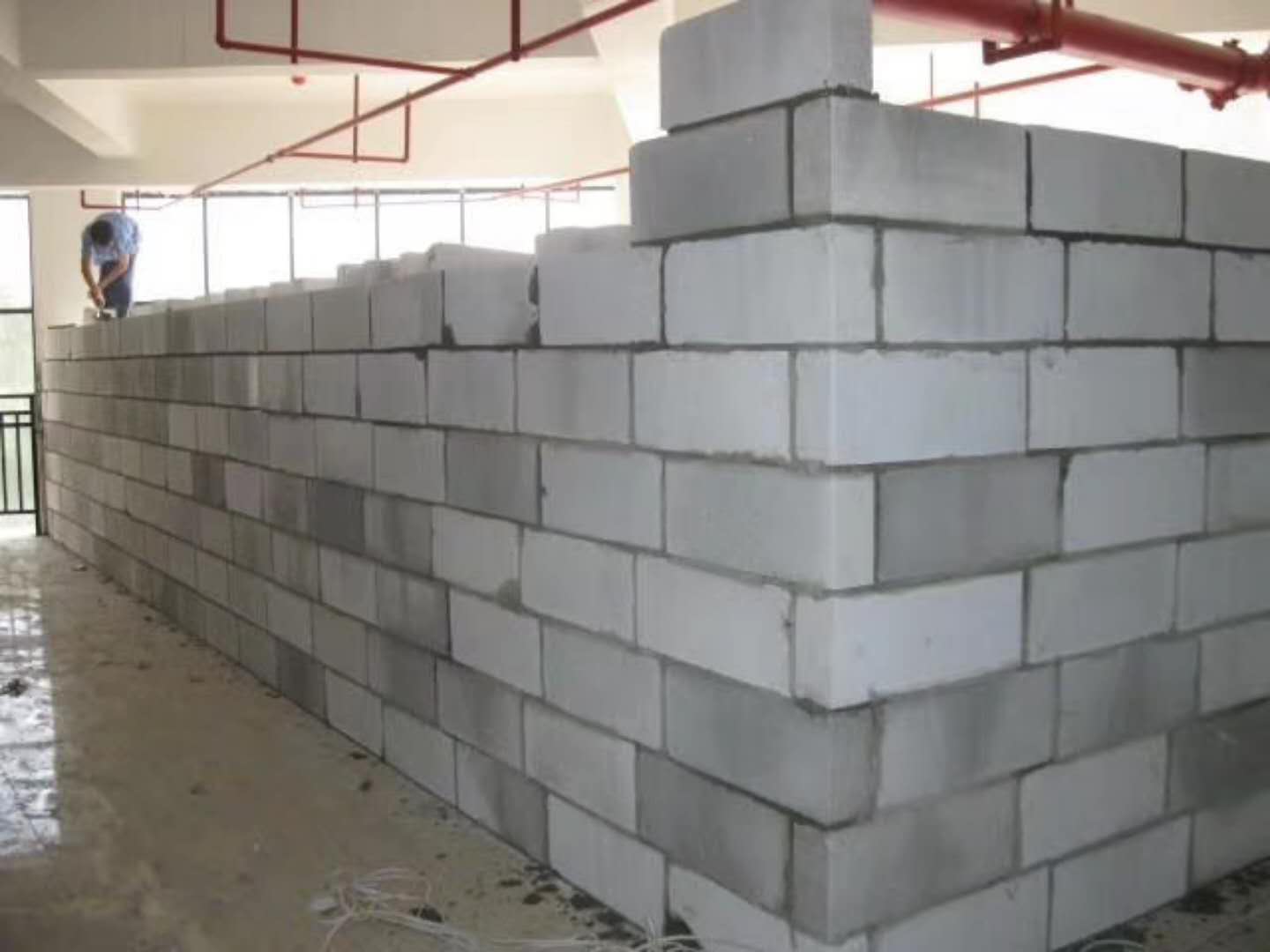 成华蒸压加气混凝土砌块承重墙静力和抗震性能的研究